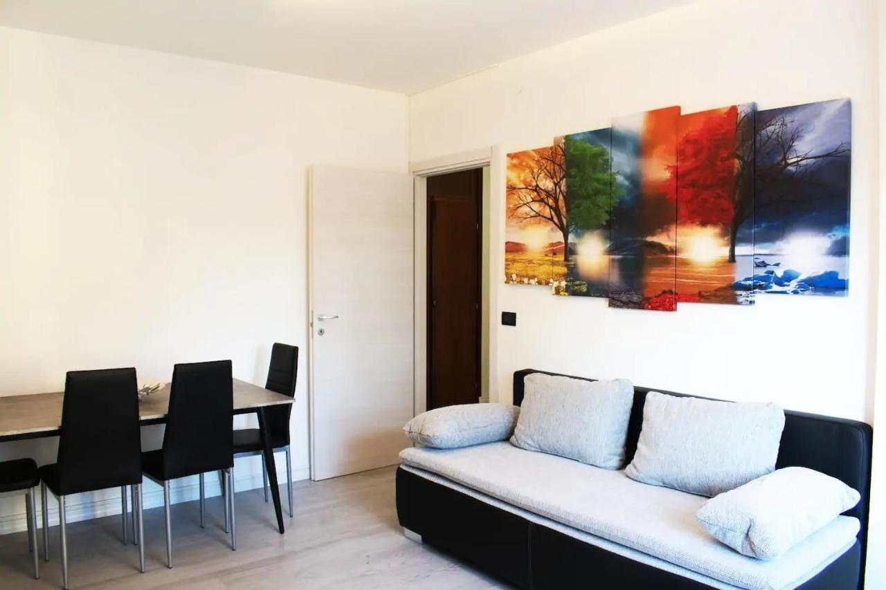J&M House -Fronte Ospedale- Incluso Netflix E Disney Plus Udine Exterior photo